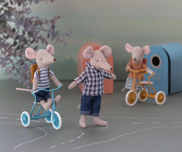 Maileg Tricycle mouse, Big brother with bag