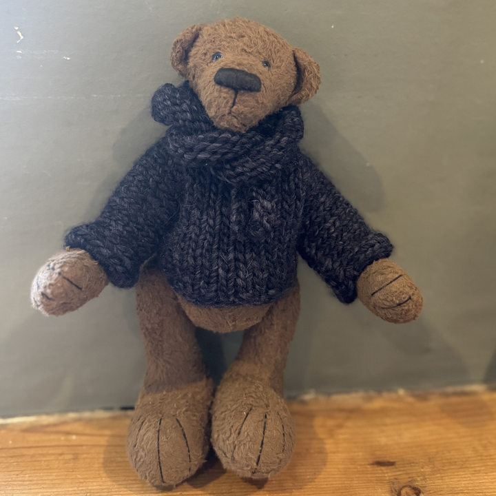 Alena Aleshina Bears - Gregory