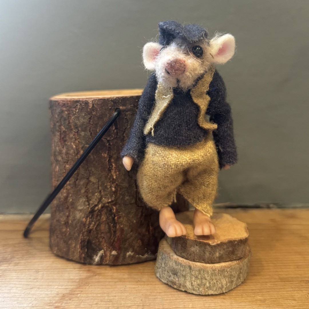 Bertrum Muffett Creations - Dandelion