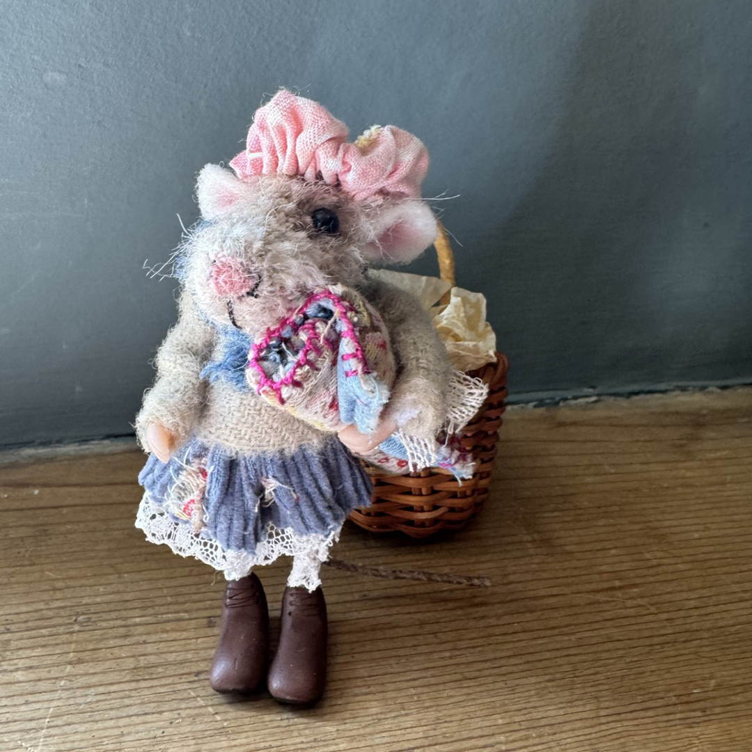Bertrum Muffett Creations -Hedra