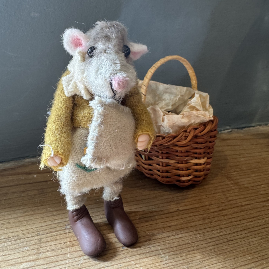 Bertrum Muffett Creations -Cressa