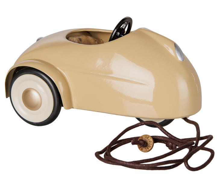 Maileg Mouse Car – Wheat (AW26) | Metal Pull-Along Car for Maileg Mice