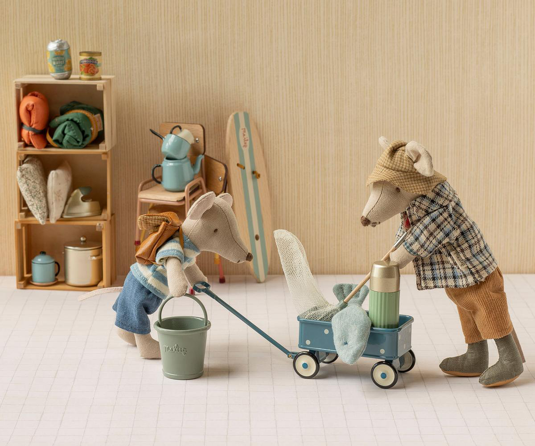 Maileg Mouse Wagon – Blue | Miniature Metal Wagon with Dots 11-6105-00