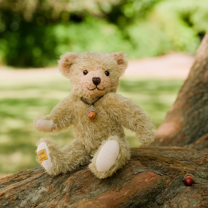 ADVANCED ORDER - Merrythought Oakley | Limited Edition Mohair Teddy Bear – 300 Pieces