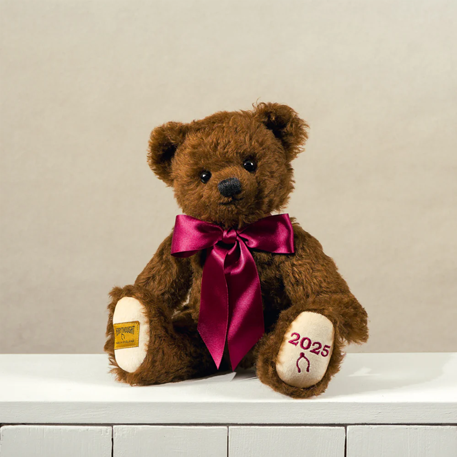 Merrythought 2025 Year Bear | Asquiths – Asquiths Bearpawium Merrythought 2025 Year Bear | Asquiths – Asquiths Bearpawium