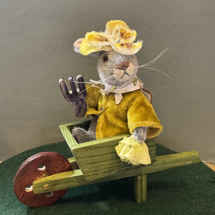 Puzzle Bears - Grey Rabbit in Wheelbarrow