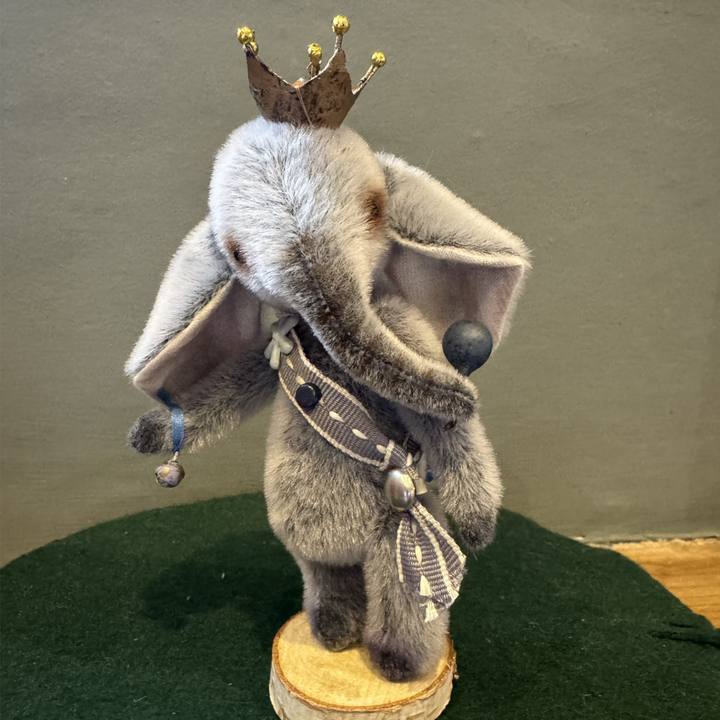 Puzzle Bears - Grey Elephant with Crown