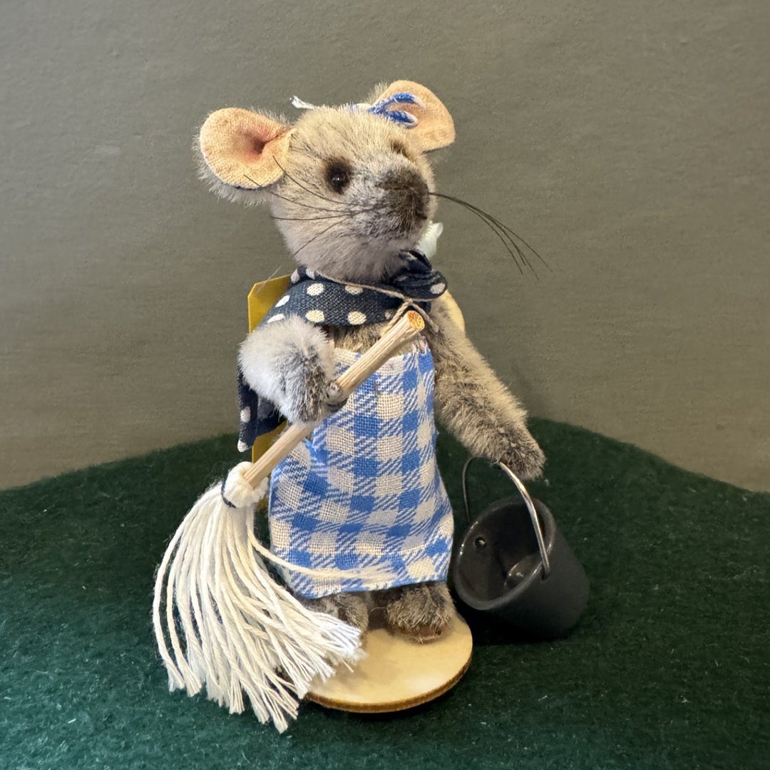 Puzzle Bears - Little Miss Mop & Bucket Mouse