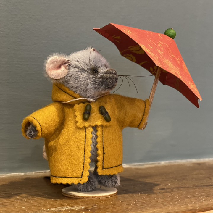 Puzzle Bears - Mouse with Umbrella