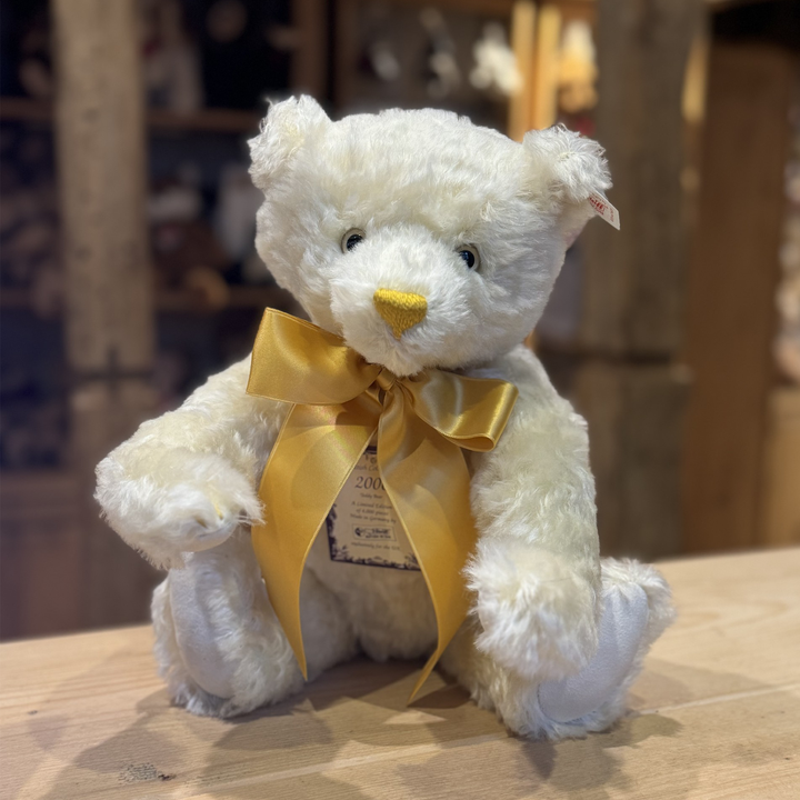 Steiff British Collectors Bear 2000 - Asquiths Timeless Treasure Collection