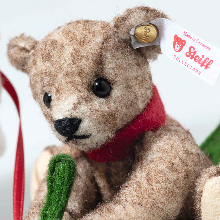 Steiff Mama Teddy Bear with Child on Holly Express – Limited Edition Christmas Collectible