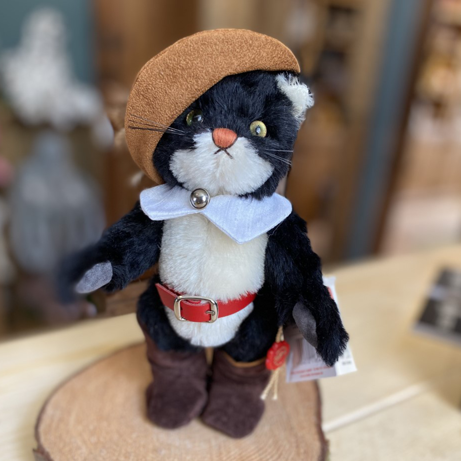 Puss in boots outlet teddy