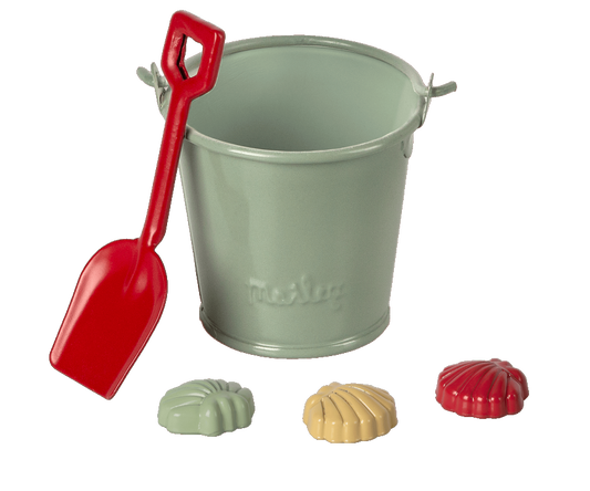 Maileg Beach Set - Shovel, bucket and shells