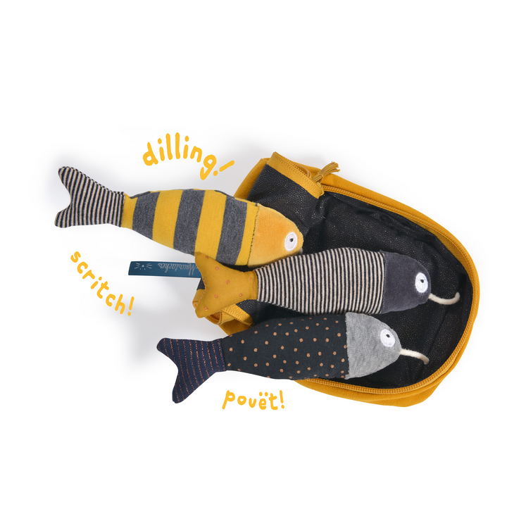 This activity toy opens like a sardine can to reveal 3 fish easy to grab by baby's hands and each sardine has a surprise. The yellow striped sardine makes a rattle noise, the black striped one has cracking paper and the polka dot one has a squeaker